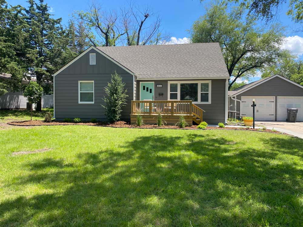 Residential home front yard